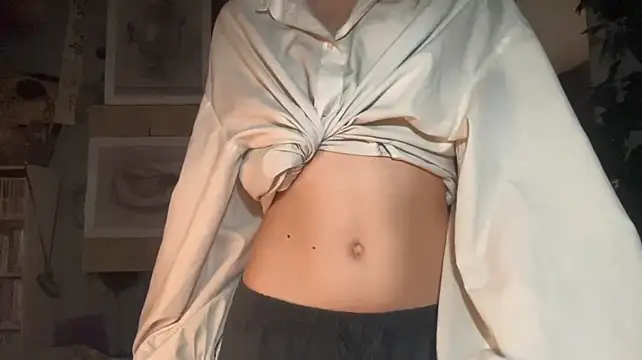 OurAnna - spread oil on my cute tummy