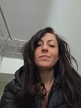 Risky_woman - STRANGERS SEE ME.. NUDE Cum.