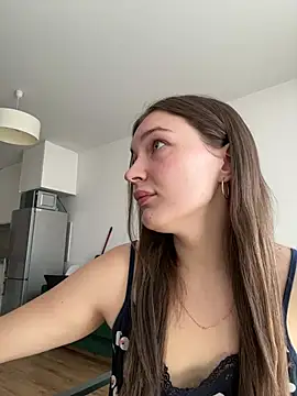 Julie_Peach - Tease My Top