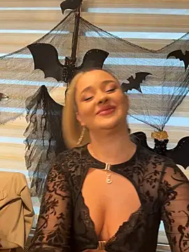 LaceyDover - 🔥 Dance Like Nobody's Watching