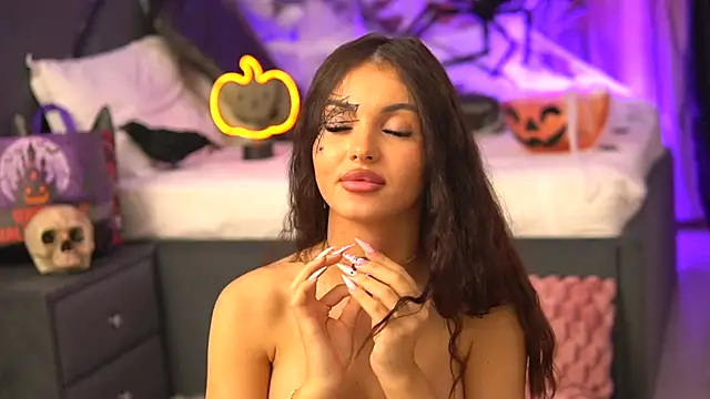 LilaRoses - Boobs Tease close up