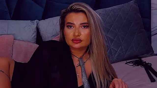 NightshadeIris - Unlock my boobs 👀