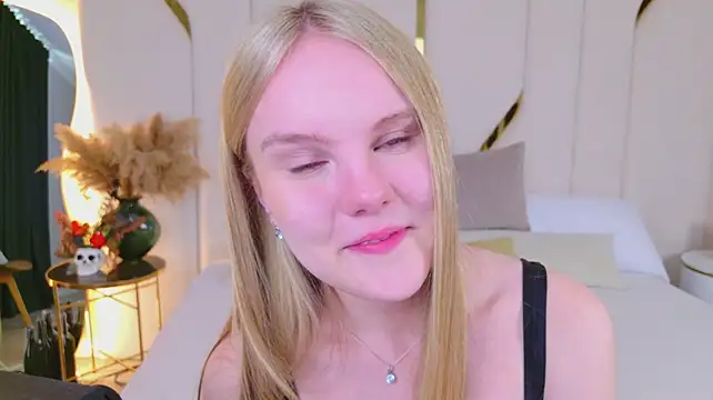 Lili_Lohan - toy control 3 minutes