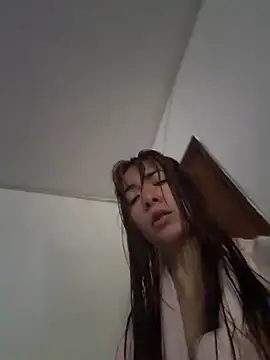 Arilynn_ - Masturbarme en doggy 😈