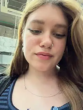 Lucy-joy - show boobs bb