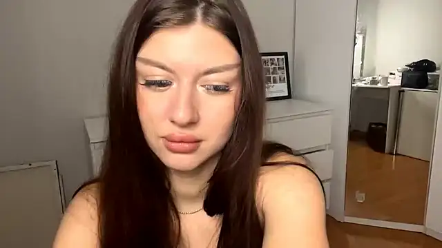 LoreneCalderwood - Topless for 5 min)