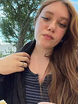 Lucy-joy - mmm show pussy too