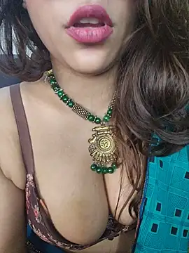 Callmeshreya - Squirt with dildo