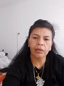 Jennifer_squirt1 - Tres Deseos