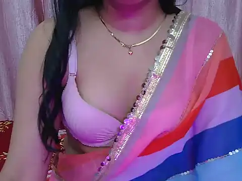 Hot-nayraa