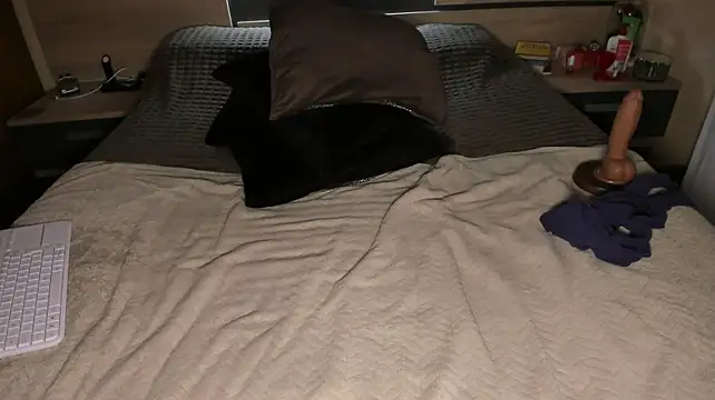 Stefany_miller77 - play pussy squirt+ 10min control toy