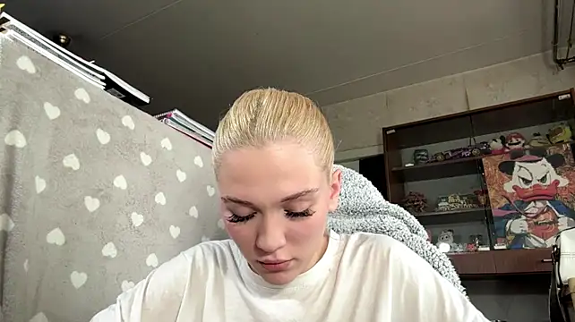 ChantellBuist - Tease with a top + play with finger
