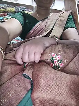 Indianhotwife639 - Boobs pusssy enjoy