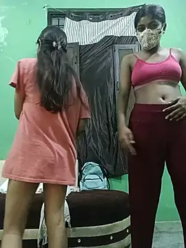 Queen_queen - Boobs show
