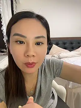 Yioyio-666 - jj抽插1分钟，最后完成任务可得小粉控制1分钟