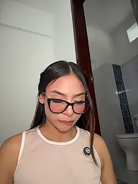 Amira_cute2