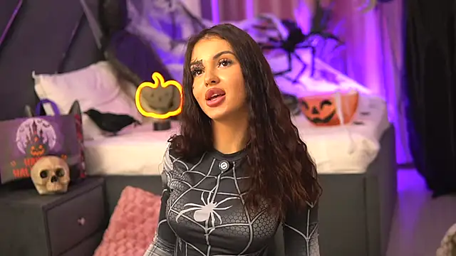 LilaRoses - Boobs Tease close up