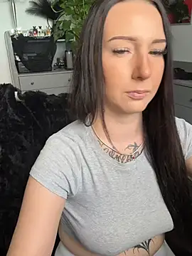 Trixie-Tainted - 2 Videos