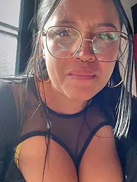 Outdoors-Mia_Khalifa - 💎FOX TAIL PLUG💎