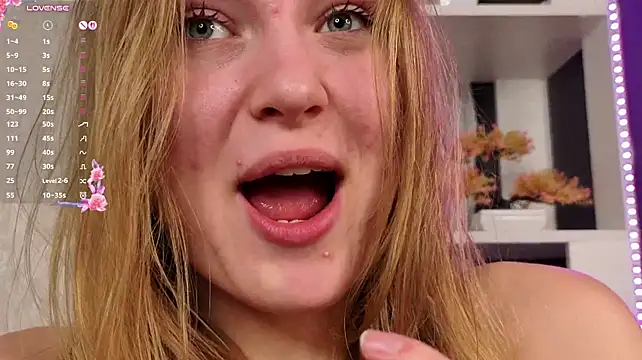 VanessaLightDiamond - 🎀to slap on the pussy🎀