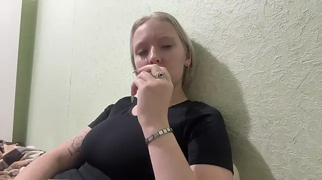 DeannKuliga - kiss cam ;3
