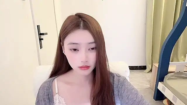 Onesarali - 如果有特别粘你的小猫咪，那一定是我变的