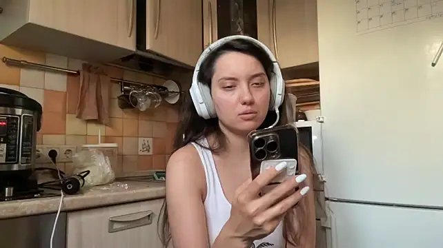 Yeniferyyyy - strip for you