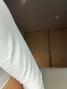 AtheneaRossi - Massage in my tits whit full oil