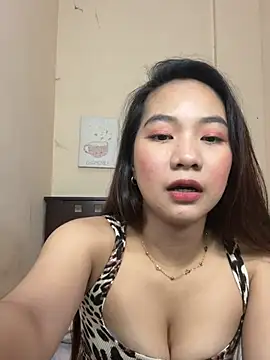 DiaraXiao - PLAYING BOOBS AND NIPPLES 👅