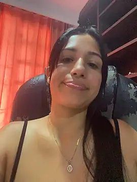 Skinny_liittle18 - show tits