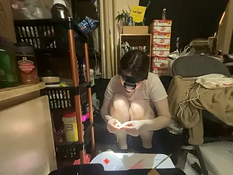 Snowbunnycake_131 - Hang out with me naked group show 8tk