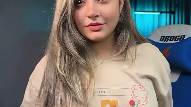 Demieliss - ''''shower some love'''''🦋 🎀