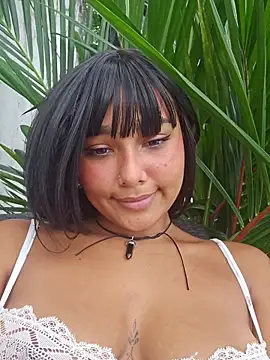 Andrea_Mcfly - Domi ON MY CLIT x3min + plug anal 🌸