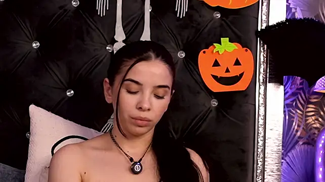 CelesteNoirre - Let me suck you like a lolly! 🍭