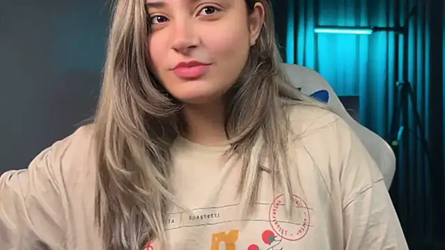Demieliss - ''''shower some love'''''🦋 🎀
