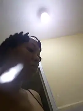 Nasty_boo_boo - spoil the queen