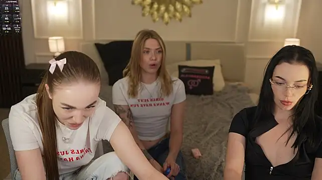 Ella_054 - naked doggy 2 girls