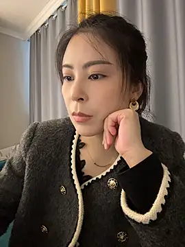 YaoYao8888 - 脱掉内裤直播3分钟