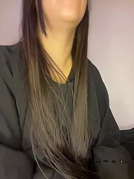 Mayacrayzi - تحت العبايه حكايه