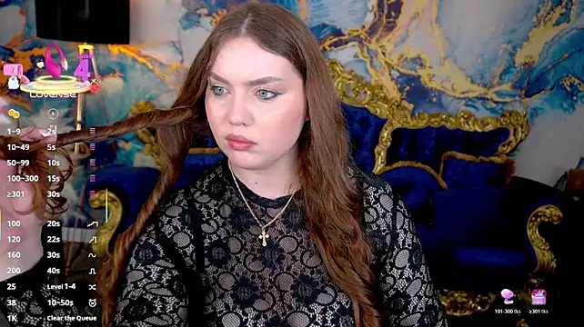 LuxSopphia - suck dildo