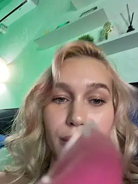 KristinaDanes - last tipper get a sexy video🎁😈