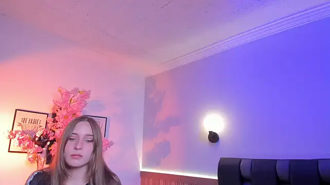 Siouxsie_cenobite - (∩^o^)⊃━☆ Naked + squirt (2 min control)