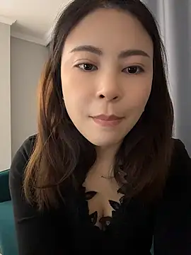 YaoYao8888 - 脱掉内裤直播3分钟