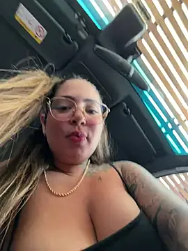 Maferalvarexxx - Show pussy and asshole in doggy