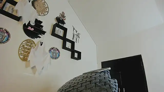 Sarabaxterbe - TIP 12 FOR VIBRAT MY ASS ULTRA HIGH ✨
