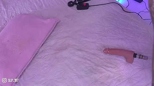 Sara_lopee1 - RIDE KINGKONG + SQUIRT
