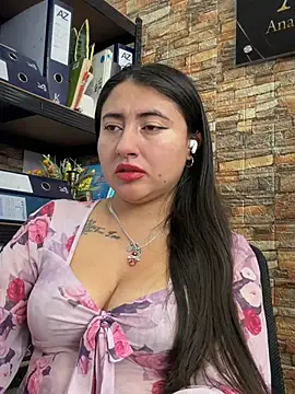 _Sarah-Office1 - No panties doggy style 🍑😈