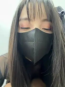 Xiao-Lin - 户外男厕小便池假阳具抽插2分钟