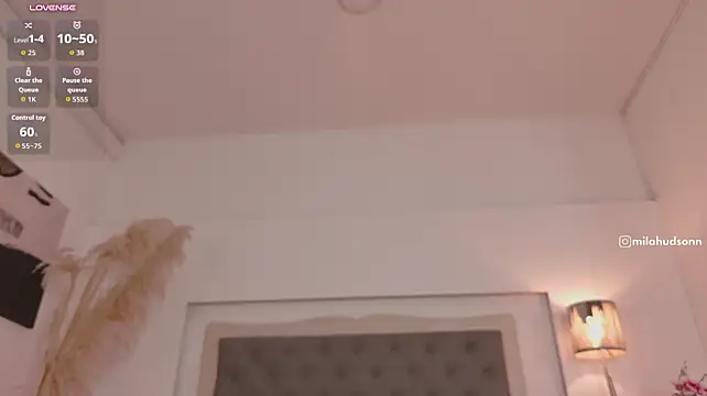 Mila_Hudson - SPREAD MY LEGS + PUSSY FINGERING CLOSE