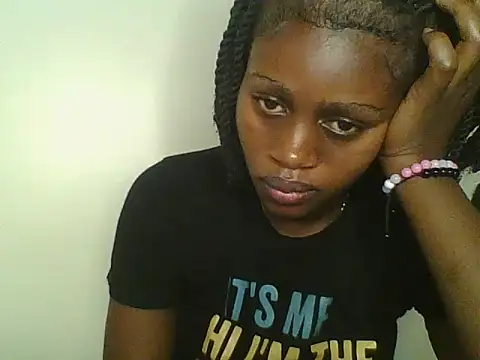 Cutiejuicy1 - am new here explore me